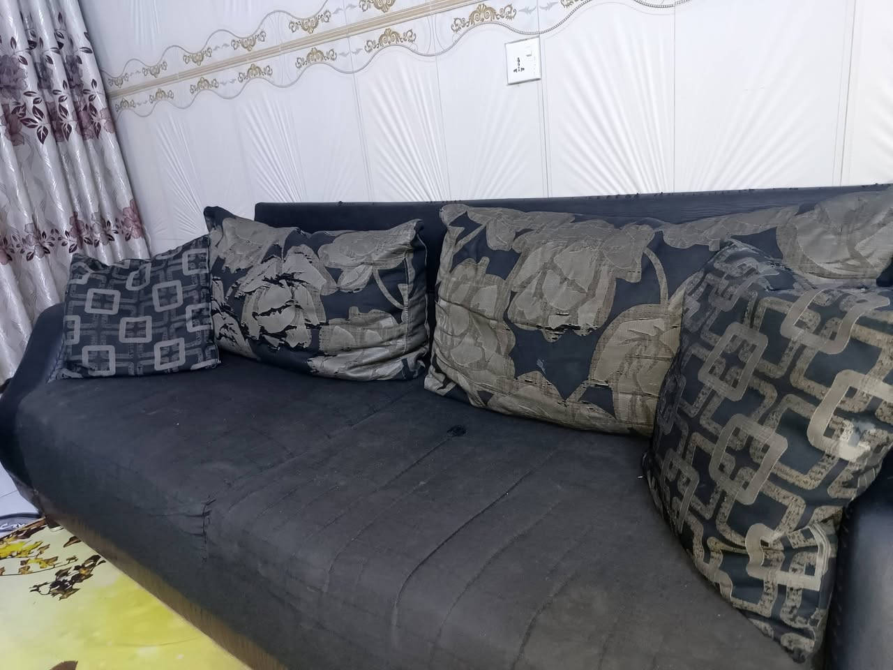 السلام عليكم تخم للبيع المنشأ سويدي مال باله مستخدم نظافه 90% يحتاجله بس غسل درجة اولى تكمة 9 مقاعد يجي استندر رايده 400 وبي مجال للطيبين مكاني بغداد حي اور


**إذا كنت صاحب هذا الإعلان وتريد حذفه لأي سبب، رجاءا أرسل رسالة إلى الدعم الفني**