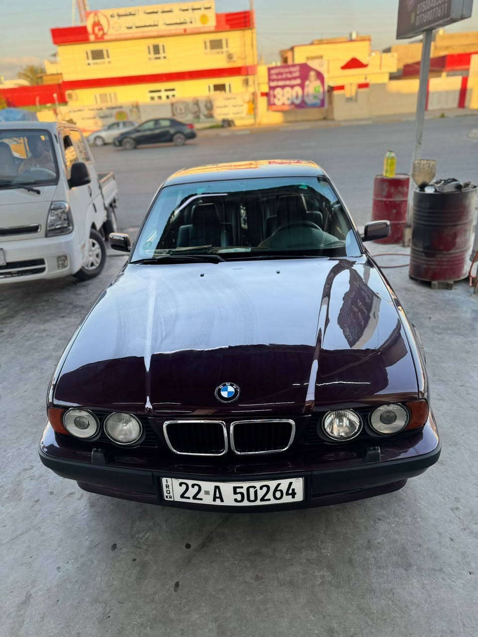 سلام عليكم للبيع BMW موديل 1993
فول بس بدون سلايد صبغ عام جماليه 
تبريد يشتغل رقم أربيل سنويه جديد
525 اوتوماتيك بلادي
مكان سياره كركوك
سعر 80بيها مجال مكان سياره كركوك
***********
