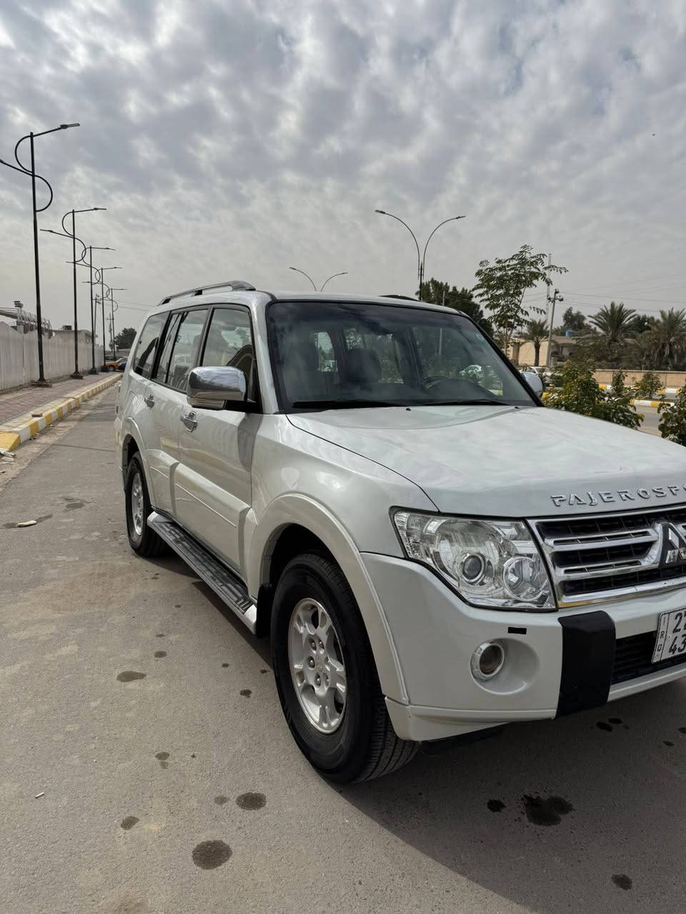 السلام عليكم باجيرو موديل 2007 حره رقم ذي قار الدولي باسمي كفاله ما عدا صبغ مقدمه الجاملغ فقط الباقي كفاله عامه مواصفات 7 راكب 3 قطع تبريد مري شفط اشاير بل مري داخل بيج 4×4 تحكمات محرك 3000 السياره جديده وجاهزه 
العنوان الناصريه مركز المدينه
الموبايل 📱***********
السعر 125 وبي مجال
