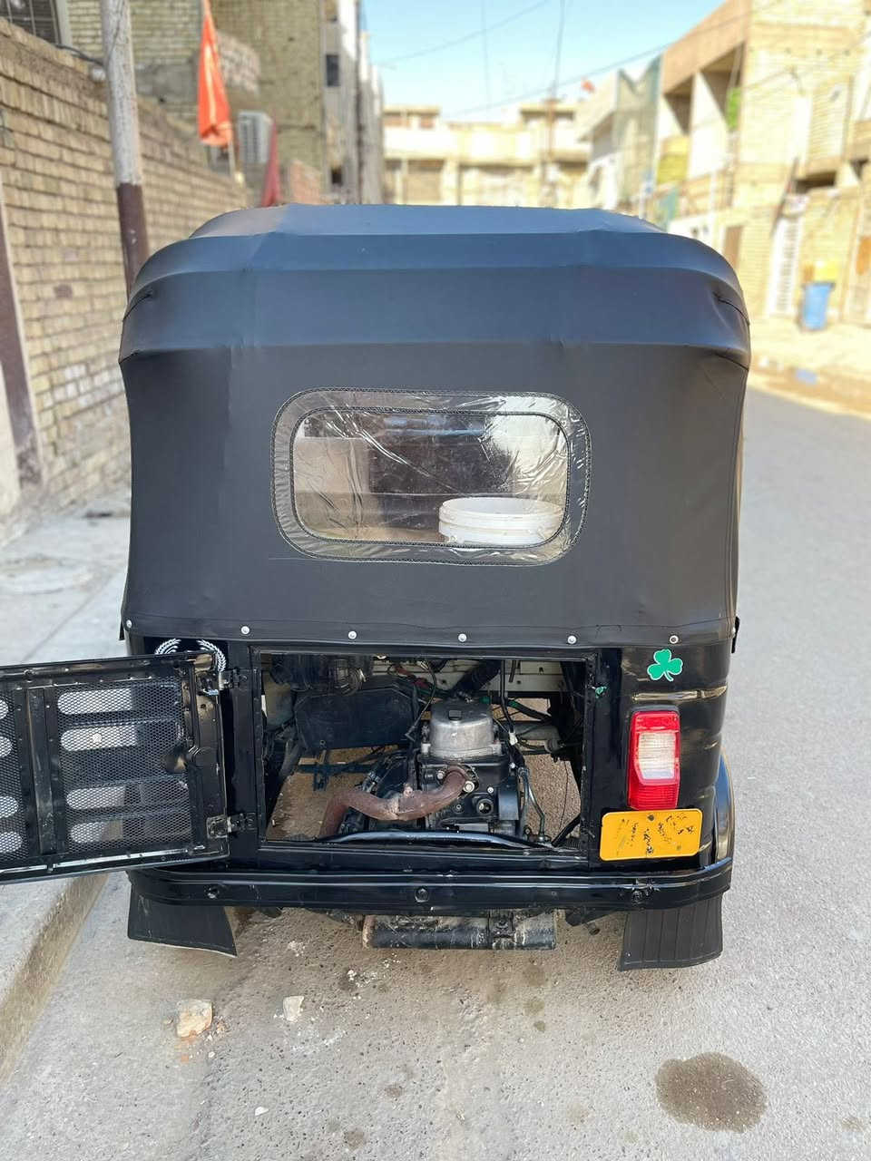 تكتك 18شهر12 اوراق مصبوغه عام جماليه تكتك معمره ما بيه اي نقص السعر،3600وبيها مجال للطيبين ‪0773 072 5005‬
