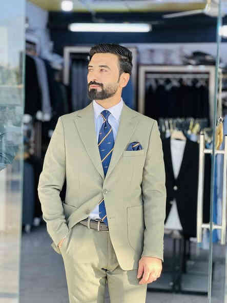 بدله رجالي تركي خامة  كوالتي عالي جدآ
متوفر قياسات 46-48-50-52-54-56
متوفر توصيل إلى جميع محافظات العراق 
للحجز والاستفسار مراسلة الصفحة او الاتصال على الرقم
***********متوفر واتساب 
اسيا ***********
العنوان بابل المحاويل قرية الصباغيه الشارع العام مقابيل
