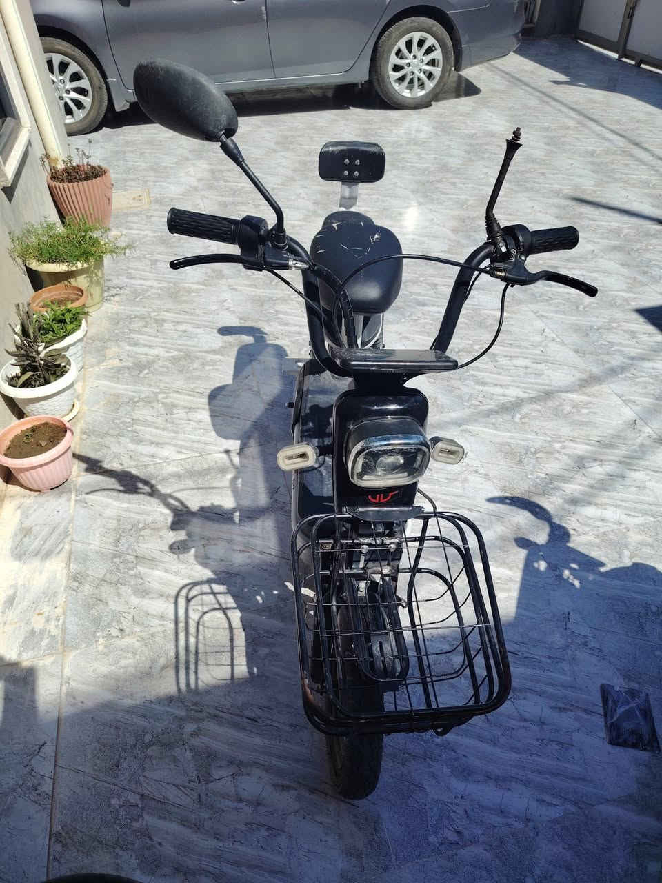 متاح دراجه شحن سعرا 200 وبي مجال للاسثفسار اتصال على الرقم (***********)
