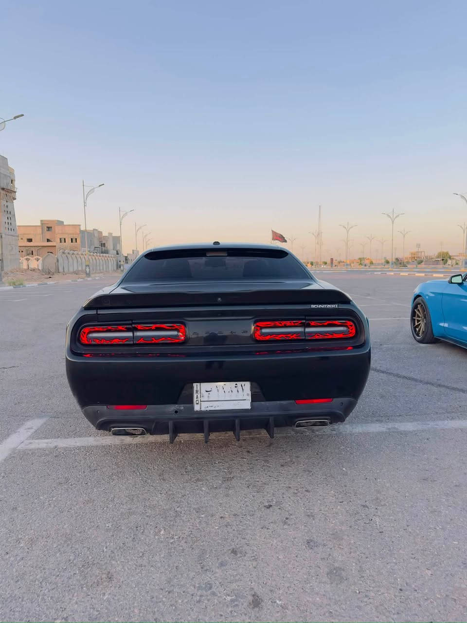 دودج تشالنجر
موديل ٢٠٢١ حادثها ٣ قطع 
بنيد و جاملغات امامية وبيها بس خشم الشواصي معدل فقط بدون لغود ولا دواخل 

SXT محرك ٦ سلندر
محدث بجم كامل SRT
رقم بغداد تريد تحويل تريد وكاله 
مواصفاتها معروفه 
مكاني كربلاء حي الحسين 
سعرها ١٥٥ وبيها مجال 
***********
