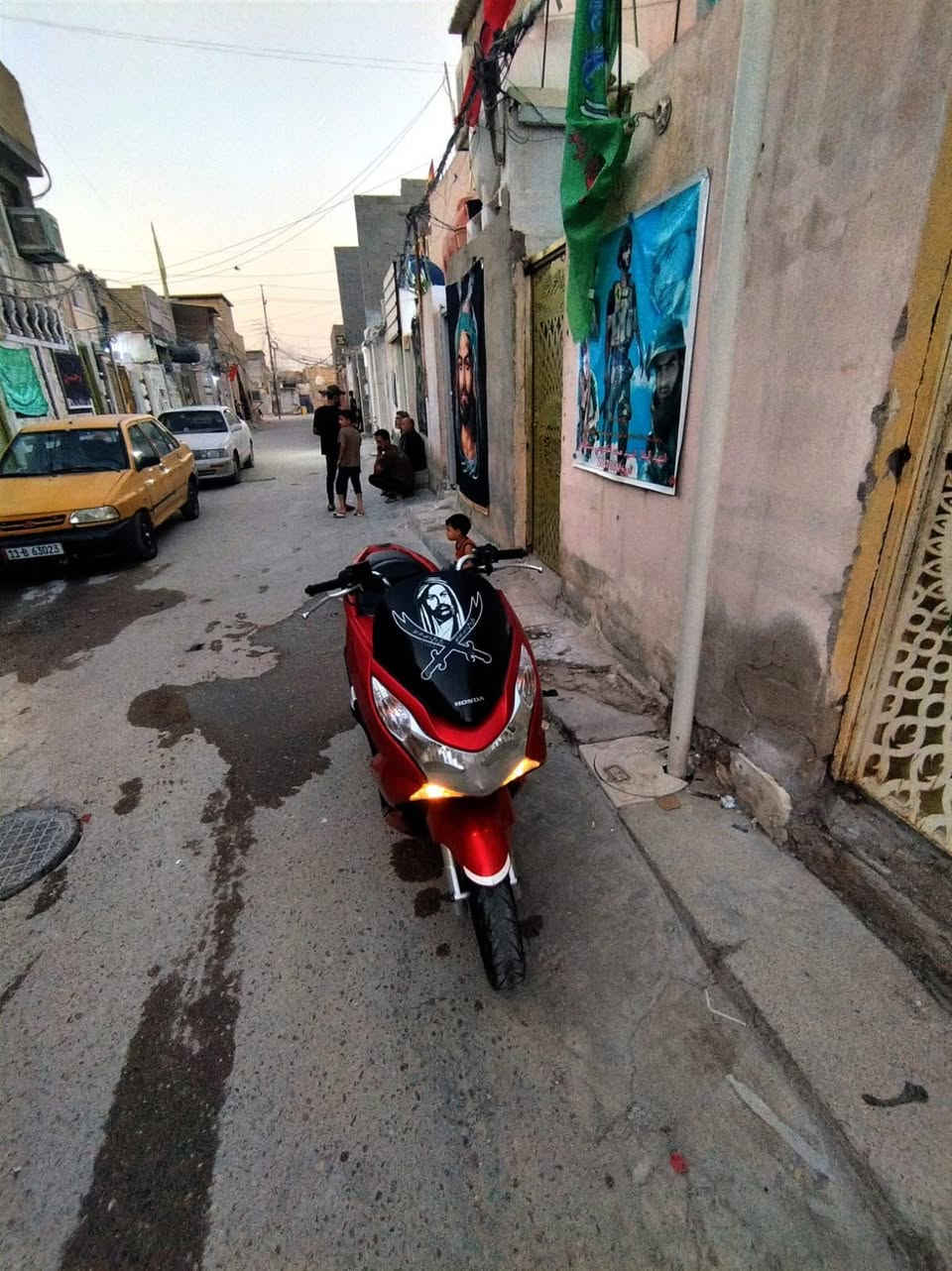 سلام عليكم بسي اكس جيل اول دراجه جديده ياباني مكينه 125حساس زدحام حساس ستان كهربايات كله شغاله كفرات اصليه مكاني بغدادمدينه الصدر***********
