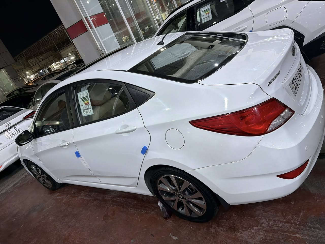 للبيع 2016خليجي
ماشية 100
بدون صبغ 
فتحة
وشاشة
السعر 110
وبيها مجال بسيط
الاتصال ***********
