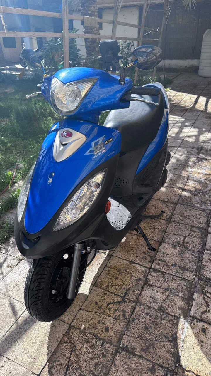 اخوان اقروا المنشور يلا تتصل اخذتهة يمليون و100 وهسه اريدهة ب950 وبيهة مجال لليشتري حاااويه وصلها موجود موديل 2015 ختم واحد الدراجه كلهة
كامكو V2 كفاله عامه شرط الفحص محرك وگير وكهربائيات شررط تفحص وين مايعجبك افحص 
شلعه ونعومه ماتنسمع  مستخدمه تقريبا شهر وشويه وحته قليل اطلع بيهة دراجه بدون نقص نص نگره 
مكاني / ناصريه / مركز
***********
