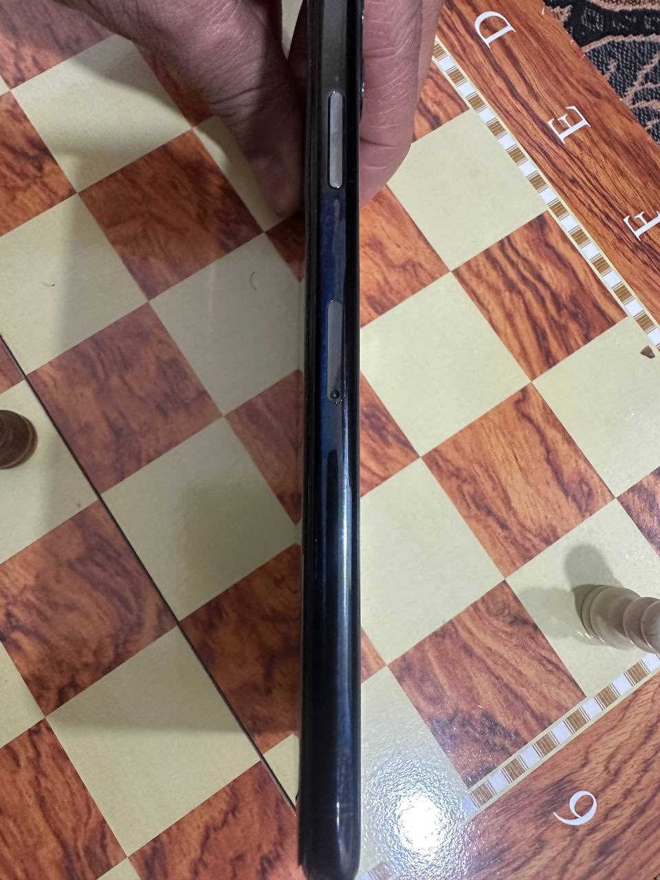 السلام عليكم
ايفون 11 برو ماكس بطارية 75 بلادي جهاز ووتر ما مستبدل بيه شي 
ذاكره 256 شرق اوسط دبل شريحة
السعر 350 مجالة بسيط جدا
مكاني بغداد كرخ ورصافة


**إذا كنت صاحب هذا الإعلان وتريد حذفه لأي سبب، رجاءا أرسل رسالة إلى الدعم الفني**