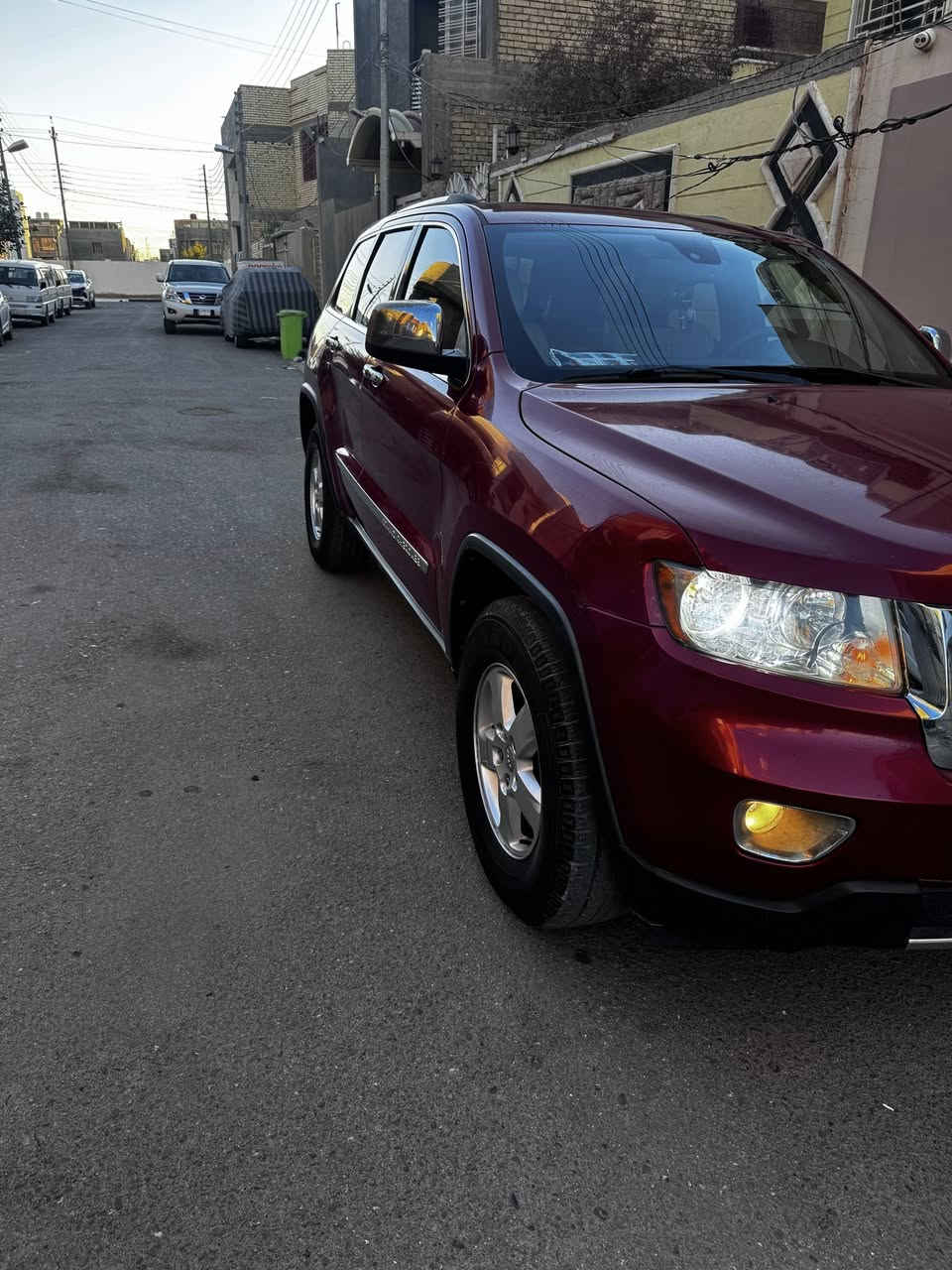 جيب  لاريدو 2011  فقط صبغ بدون حادث البابين جهة الصدر ونص من الجنطة صبغ  علما السيارة داخلة كلين  وهنا  انطخت بستوتة  ايرباكات سليمة  السيارة جاهزة بدون نقص  السعر 143 مجال قليل 
***********
