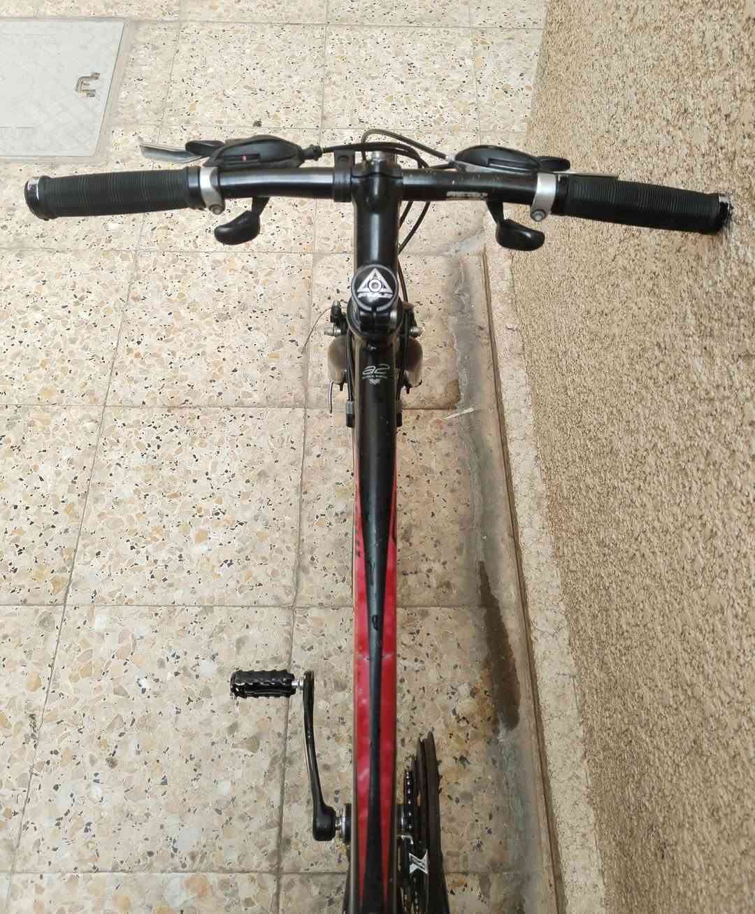 بايك c700
ماركه فوجي FUJI
صناعه ياباني 🇯🇵
معدن فول المنيوم
تبديلات الكير 3* 8
حجم 28
قياس الفريم M
وياله كمبليون
بريكات تكيترو
تايرات كيندا 
فريم مضلع 
البايك كله مختم فوجي
السعر 160 الف وبي مجال
العنوان بغداد الكرادة
***********
