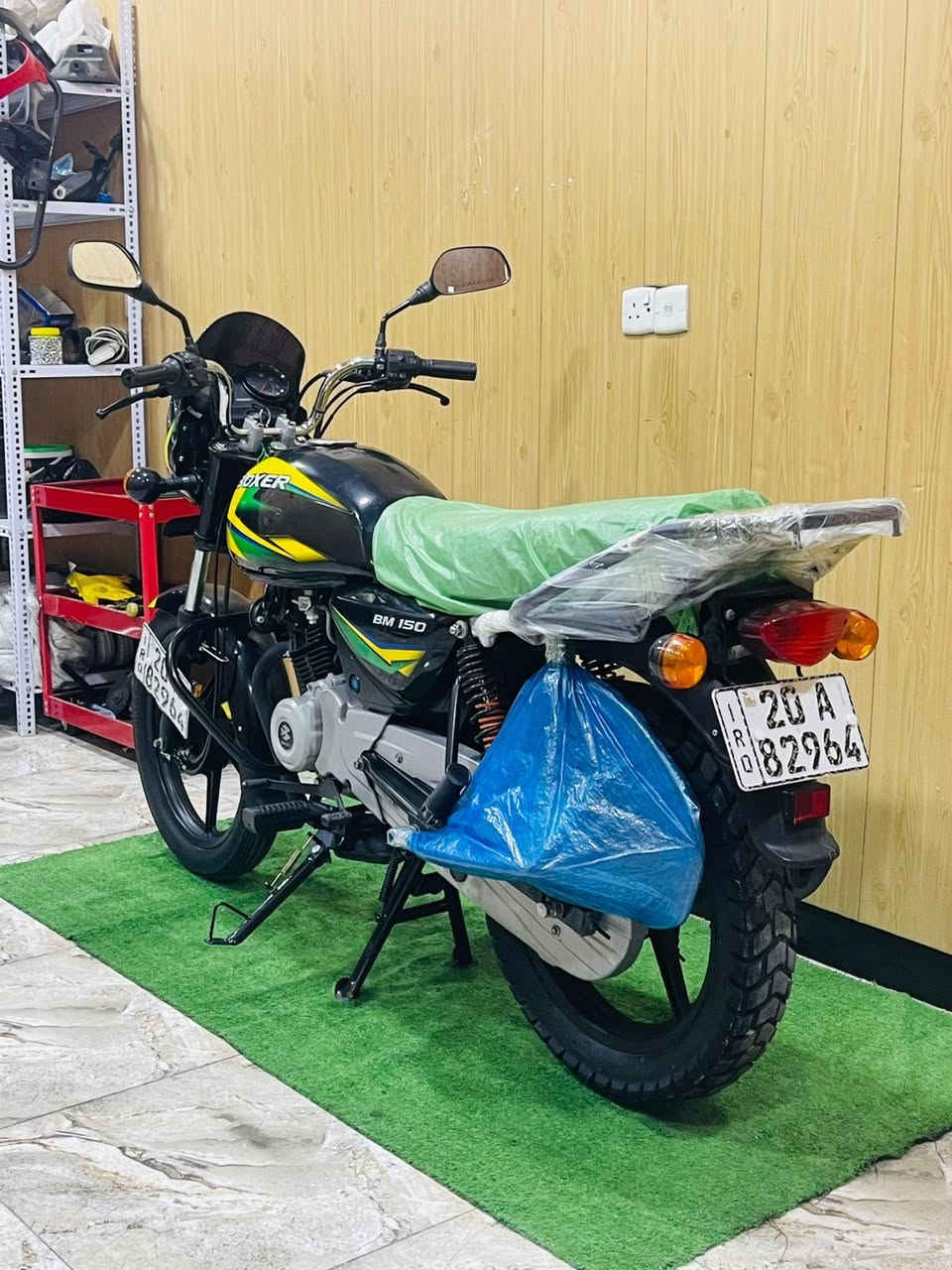 ياوالله السلام عليكم ورحمة الله وبركاته
بوكسر موديل2023طالعه بال24دراجه مكفوله مكينه مكفوله 
دراجه ماشيه 10الف كهربائيات كلها شغاله بدون اي نقص
مرقمه رقم ديالى نكليزي تحويل ثاني يوم (بيع نقد او قسط)
على ماستر كارد الرافدين (موضف.عسكري.متقاعد)
عنواني ديالى بعقوبه بهرز معرض الأصدقاء 
شراي اتصل ودلل***********وتساب او اتصال
ملاحضه غير متواجد خاص
