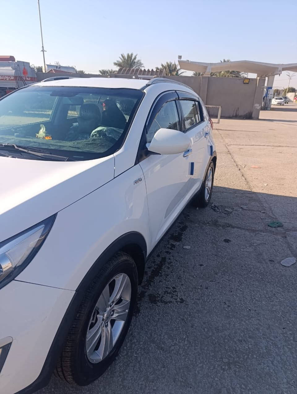 السلام عليكم
سبورتج موديل 2012
رقم بابل  بسمنه
السياره جاهزه تخم تاير حداديه كير محرك مكفولات
بيه سونار
كهربائيات شغاله كله
لايت زنون اصفر ميحاسب عليه المرور
تدفئه وتبريد شغال 
بيه رمونت عدد2
السعر 145وبيه مجال العنوان حله
رقم الهاتف 
*********** ابو علي
