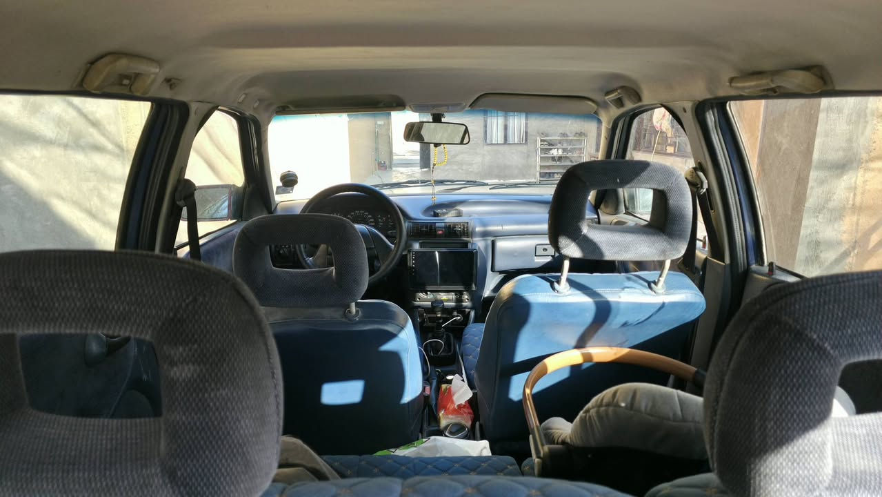 اوبل استرا
موديل ١٩٩٢ لون نيلي 
رقم كركوك دولي باسمي 
سياره حداديه كاملة 
كير محرك صدر شرط
 اذان محرك جديد 
 تخم تاير جديد
شاشه كامره حساسه 
سياره نضيفه وكامله عل اخر حبايه
اي نقص ما بيها بس دهن وبانزين ربع ماتصرف عليها 
***********
