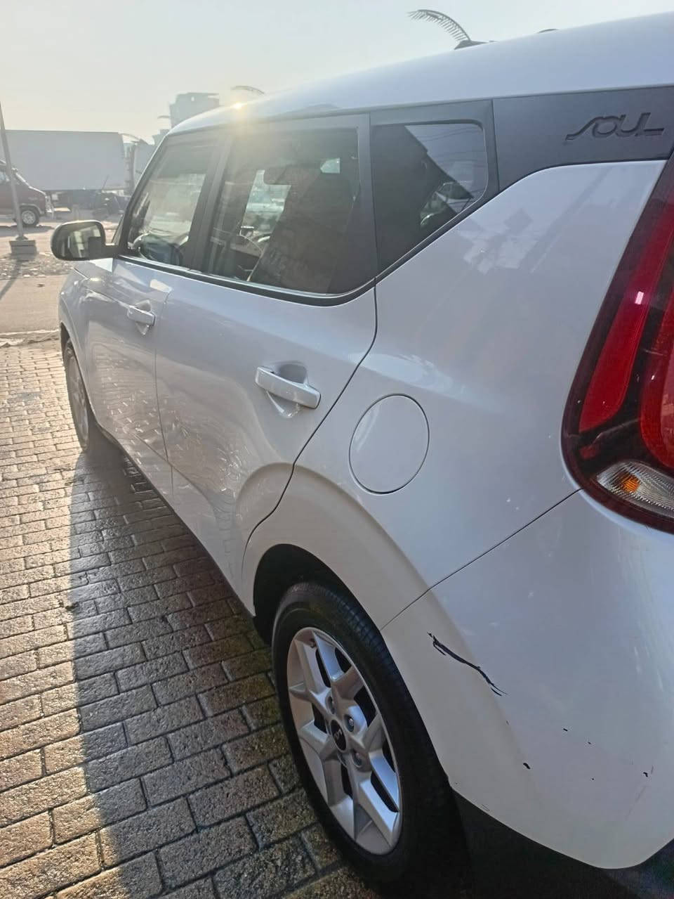 سلام عليكم صول موديل 2022
سيارة وارد امريكي حادث جاملخ وبنيد صبغ نص بنيد وجاملغ بيهه رشات ضبغ بل بيبان الاماميه اللسايق 
مكان بغداد جميله سعر 138.  ***********
