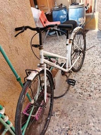 بايسكل ياباني حجم 27 للبيع  بايسكل مابي شي بس ستانه فالت  سعره 60 وبي ...