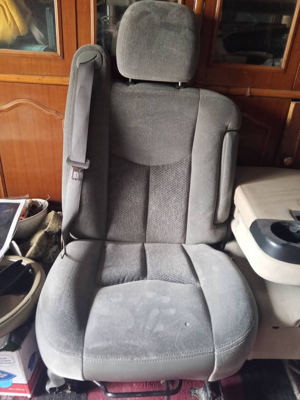 سلام عليكم
كشنات الفينية رصاصي جديد معنى الكلمة سعر 250بيهن مجال 
كشن الكلاب بيجي جديد سعر 175
مكان بصرة رقم ***********
