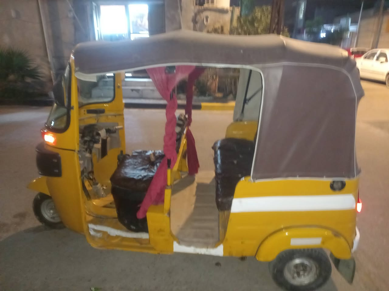 البصره القبله تكتك للبيع سعر 4800بيه محال نتصل***********
