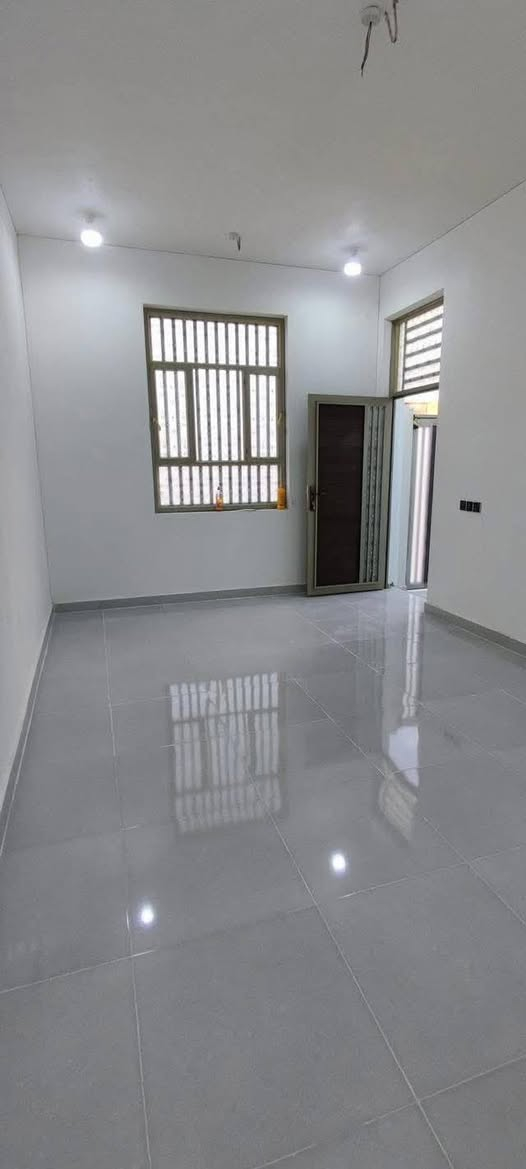 دار للبيع بلسكان الصناعي بحي المهندسين رابع بيت عن الحولي مال البو فياض مساحته 100 طابق واحد بناء حديث درجه اولى على شارع 15 أو على ساحه الاستفسار أو واتساب ***********
