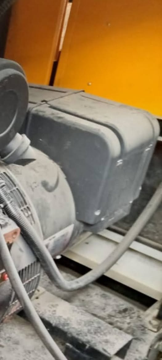 مولدة بيركنز ٦٠كيفي كاتم نظيفة جدا سيت بلادي للبيع بغداد ***********
