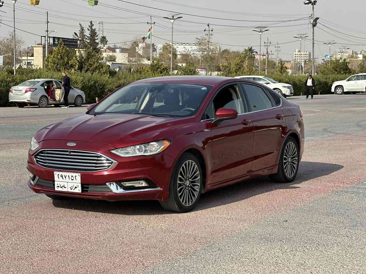 السلام عليكم  ((للمراوس))
فورد فيوجن موديل 2017 محرك ١٥٠٠ تيربو السياره ماشية 83 الف كيلو قابل للزياده السياره حادثها دعامية مكسوره فقط 
كود بالباب تبريد قطعتين سياره ٣ شاشات تخم تاير جديد باتري جديد دسكات تخم جديد سياره بدون صبغ فقط بيها طعجة بالبونيط السياره نظيفة 
مكان اربيل سعر98رقم واتساب***********
