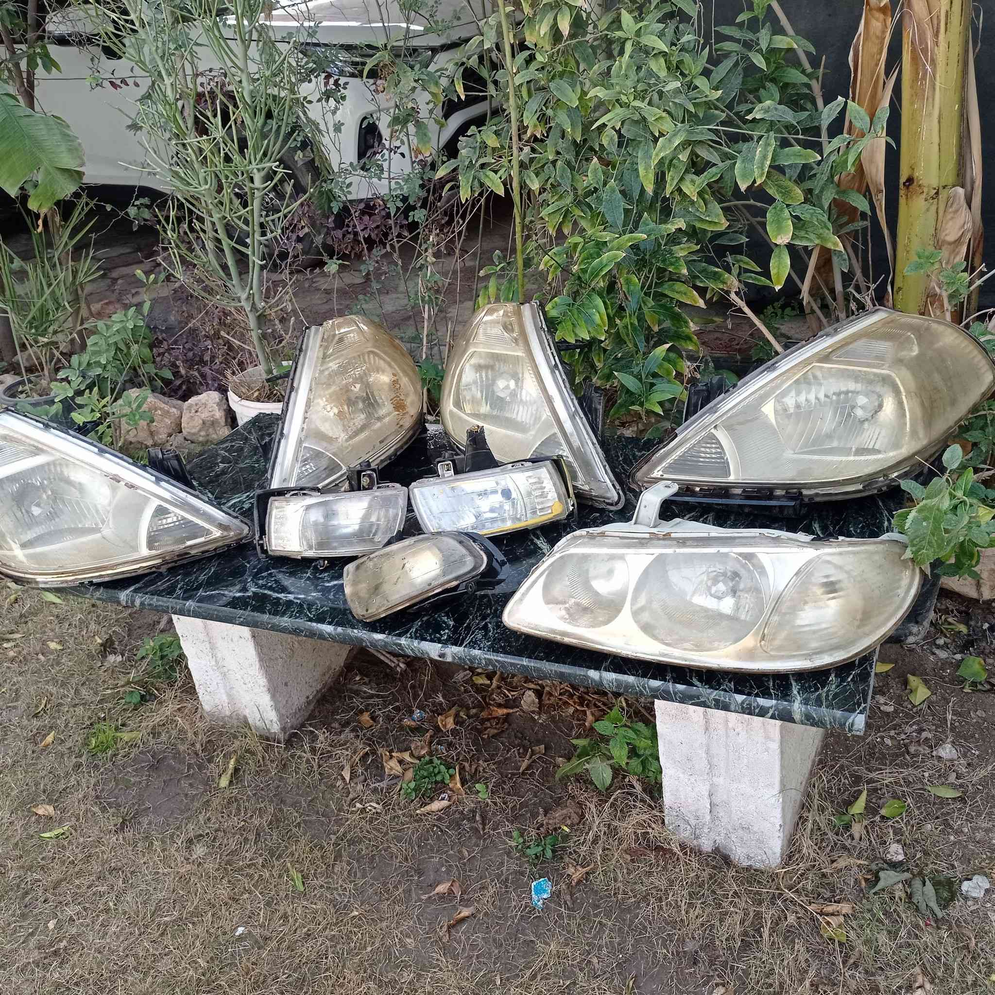 السلام عليكم هذن لايتات الزوج ب15000وبيهن مجال بصيط المكان بابل الدبله للاستفسار الاتصال على الرقم ***********
