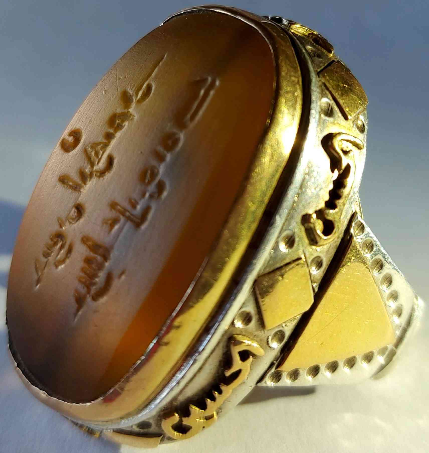 السلام عليكم
خاتم يماني قديم جدا اصفر عسلي خط مهر قديم خاتم راهي 3ونص سم صياغة زاروكة ثقيل وزن 42 غرام ذهب 21 مع فضة قطعة نادرة
المهتم على الخاص وباالخدمة


**إذا كنت صاحب هذا الإعلان وتريد حذفه لأي سبب، رجاءا أرسل رسالة إلى الدعم الفني**