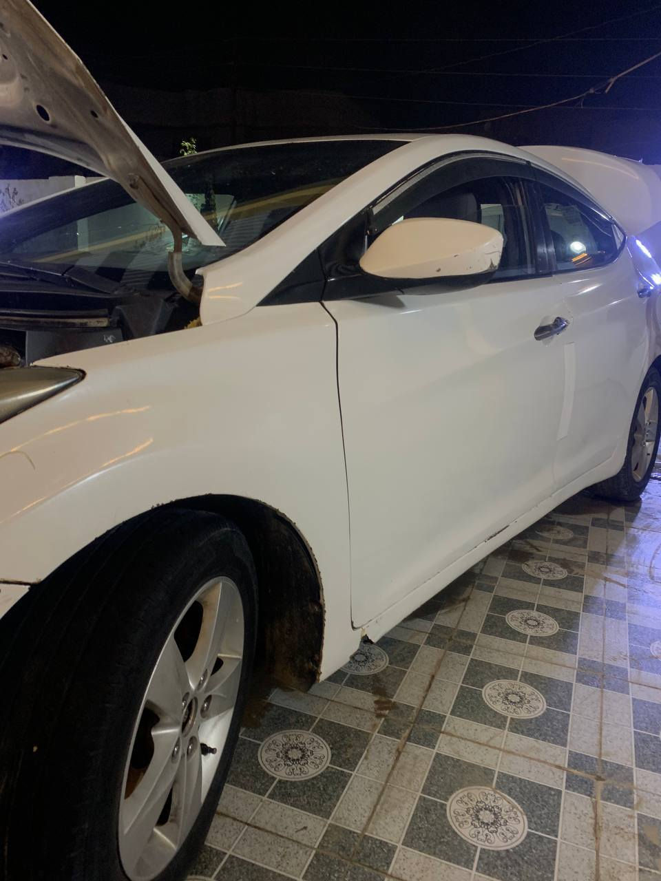 السلام عليكم من رخصة الادمن سيارة النترا 2012وارد امريكي للبيع السعر 85ورقه وبيه  مجال  للاتصال على الرقم  ***********مكان الفلوجه  سنويه 2028
