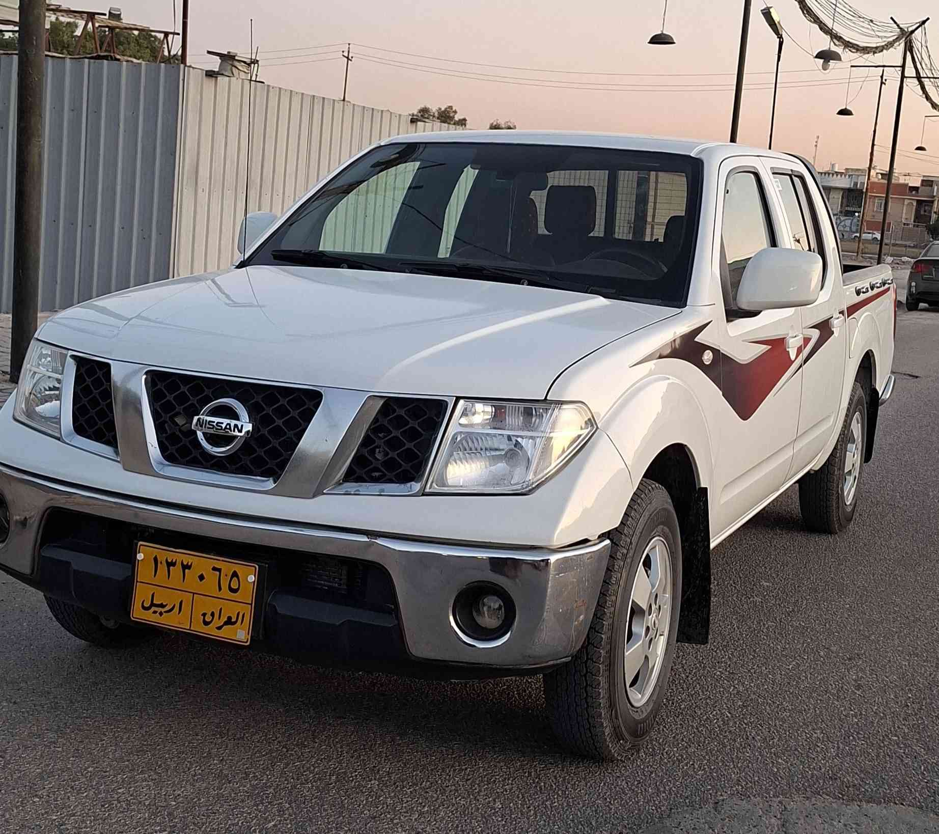 ***********نيسان نيفاره موديل 2013 بيها مكانين تخم تاير جديد مكينه كير تبريد ثلج كوله عله وضع الشركه اوتماتيك السعر 120 وبيها مجال الطيبين مكلف بنشر العنوان النجف حي الغري *********** النجف, العراق
