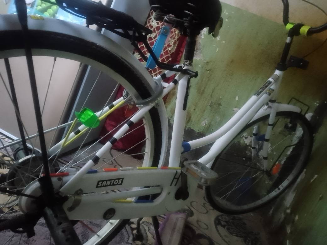 بايسكل للبيع فول ومقفول نوعيته سامتوس سعر *********** مكانه سماوه بالسكك 👍
