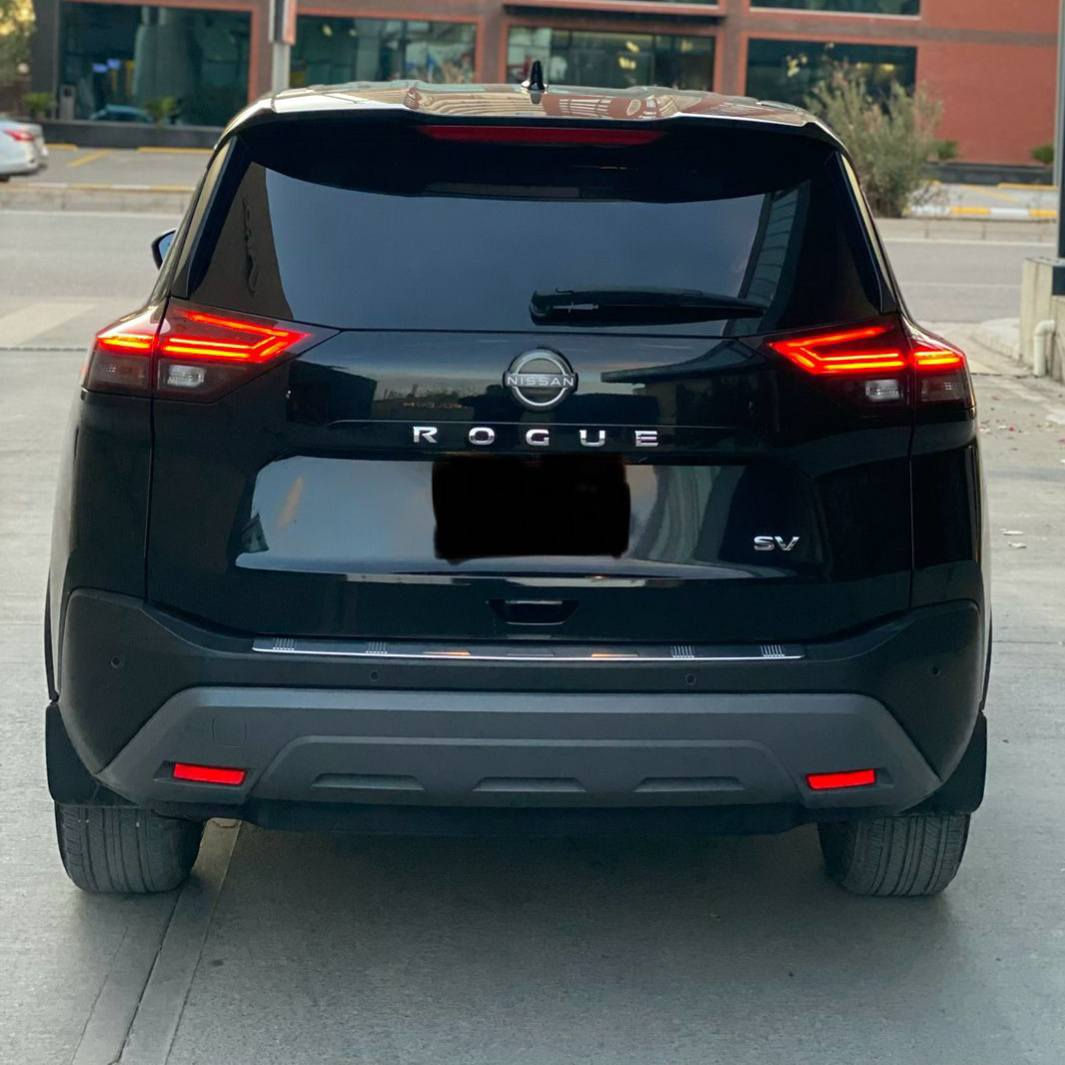 نيسان روك 2023 مواسەفات SV 
بەصمه وشەغال و شاشه وكاميرا
و رادار پيش و دوا و لاتەنيشت وحاسه
تەنها 24,000 روشتووه 
سەيارەکە وەك كلين تايتل وايه
تەنها قوپايى پچوك به نوكى بونيدى
بى بوياخه بى چال بى سارد بى پارجه كوراو

سعر : لە کۆمێنت داوای بکە ڕاستەوخۆ بۆت دێت 🤖 

گێر ومەكينه و بەرد و رادار وكارەبايى به شەرت
ژماره كاتيه دوو مانكى لەکەلە بو رەقم كردن
سەيارەکە ماشاءالله زور تازه و جوانه

ژمارەی خاوەنەکەی 
وەتساب : 
***********
