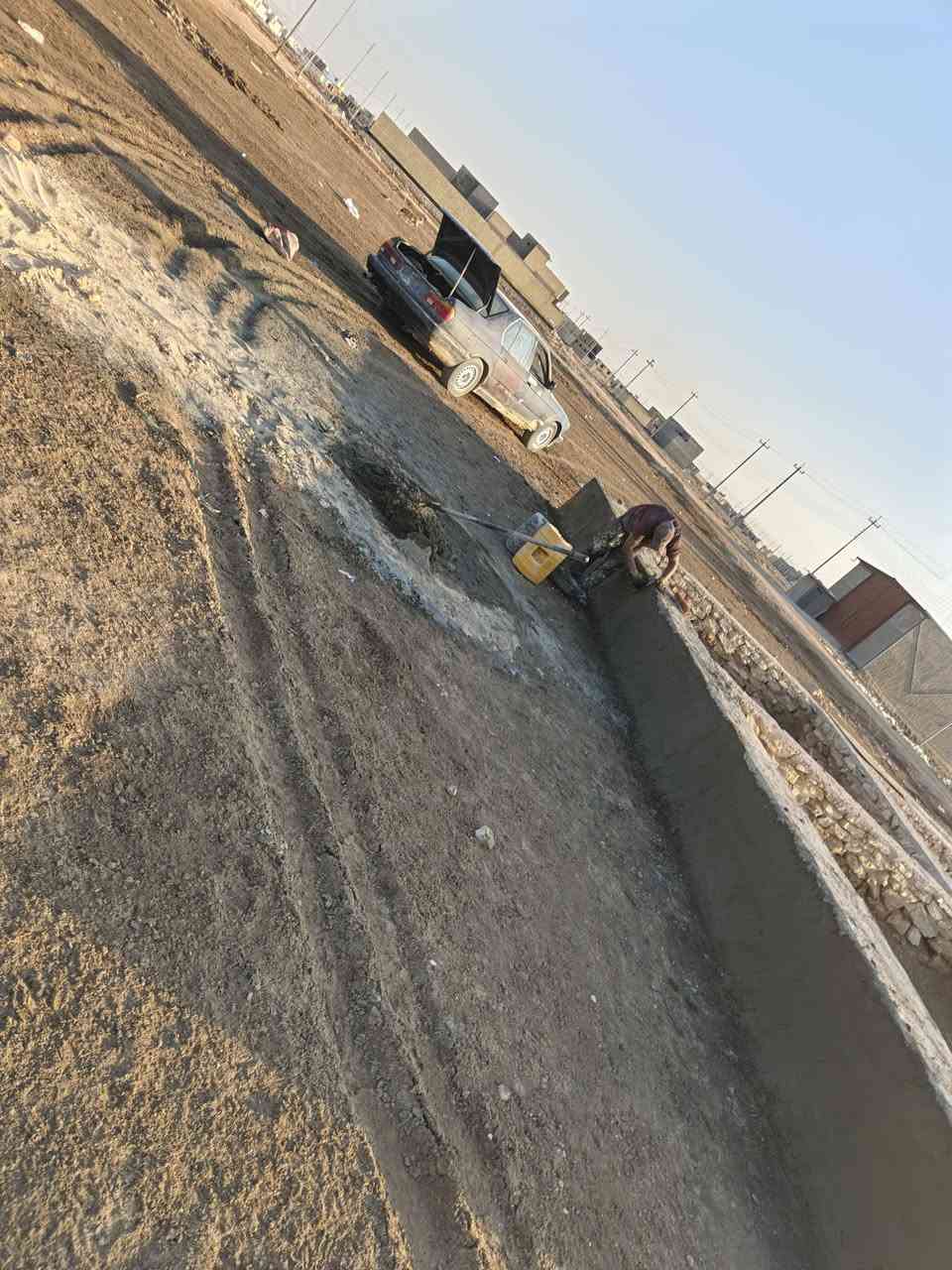 السلام عليكم قطعه البيع 200متر طابو صرف المكان منطقه 32 بين الدوح وابن يقطين ع شارع 30 الخدمات ماي  وكهرباء  وشارع سبيس  سعر 85 بيها مجال
الرقم *********** الرقم2 ***********
