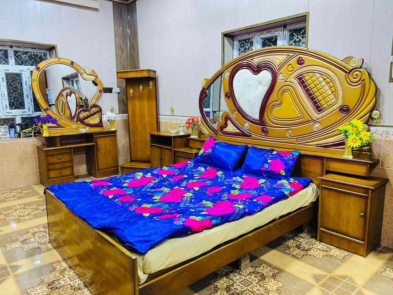 غرفه نوم عراقيه صاج
السعر 675بي مجال العنوان الرمانه البعبيد الاتصال +964 780 244 5240
