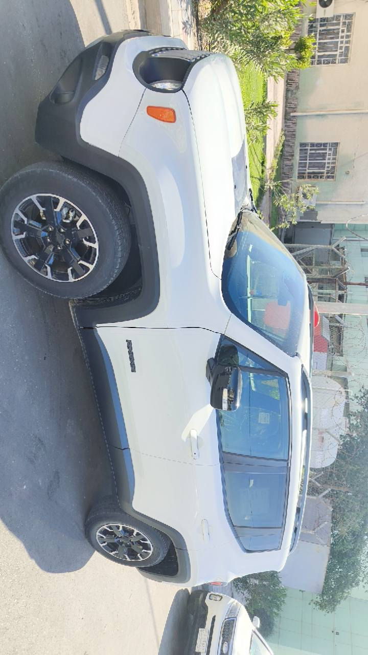 موديل 2023 جيب رينيجيد لاتيتيود... للبيع او المراوس حسب القناعه... 
السعر 145وبيه مجال
فئة لاتيتيود اعلى فئة فول مواصفات ماشية 19,000 كم
بدون صبغ بدون شواصي ... بارد في بدايه البنيد  10سم
رقم ... جاهزه للترقيم 
مواصفاتها
رادار امامي خلفي نقطة عمياء
 تحديد مسار
 شاشة كبيرة كار بلاي بلاد
 تحكم 4 جهات
 تدفئة مقاعد ودركة 
تشغيل عن بعد
 3 بصمات دخول ذكي
 مقعد السائق كهرباء
 كاميرا خلفية 

دمام صوت بلادي بالصندوق
ويل 18 بلاك بلادي 
لايت وكشافات زينون داينمك
محرك 1300 توربو
3 وضعيات قيادة
الاتصال... ***********
وات ساب اتصال
دايه
