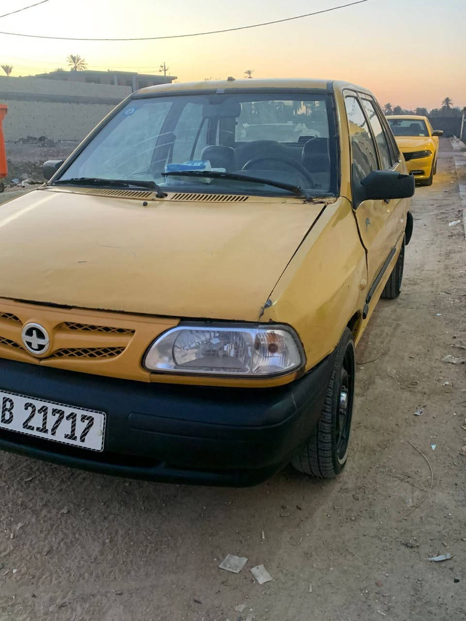 رقم انكليزي سنويه لل 2030 تاخذ هيئه وغرامات مصفره راعيها موجود اكعدك ويا كير ومكينه جاهزات تخم تاير وسيبر ابو الخط صدر جديد لا تبخير لا تنقيص كير مكفول لا يفلت ولا يقر بيها ضربات خفيفه موضحها بلصوره خياسات ما بيها باور ستيرن ومشط جدد بس البوري ماا بور نزرف عوزه تبديل تبريد عوزه بس راديتر دوشمه جديده مسجل بلوتوث 4 سماعات وارضيه جديده وبيها عازل كهربائات كامله نقص اشاير سياره نواقص كلش بسيطه باب السايق قفل ماعرف شبي والدعاميه الخلفيه نكسرت سعرها 10 الاف تتبدل 

بس هاي وكبل للشارع لا تخابر وتسئل شبيها كلشي مذكور السعر 23 وبيها مجال بسيط 

يرحم والديك كلشي مذكور ارجوك لا تكلي شبيها كلشي ذاكره بلمنشور

مكاني كربلاء قنطره السلام 

***********
