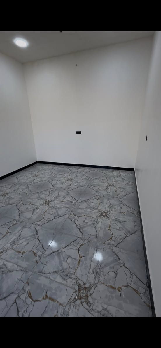 بيت البيع مساحه 220 تاخذ لبيت مفتاح من+ مقاسل +ماطور +كيزر+مقطوره ماي حلو +مقطوره ماي مالح+ شغل 100/100 عنوان لبيت شط العرب باب الهوى  ملك صرف زراعي مالك ارض عراقي سعر بلاش 75 وبي مجال قليل الافتفسار. ،، اتصل … ***********
