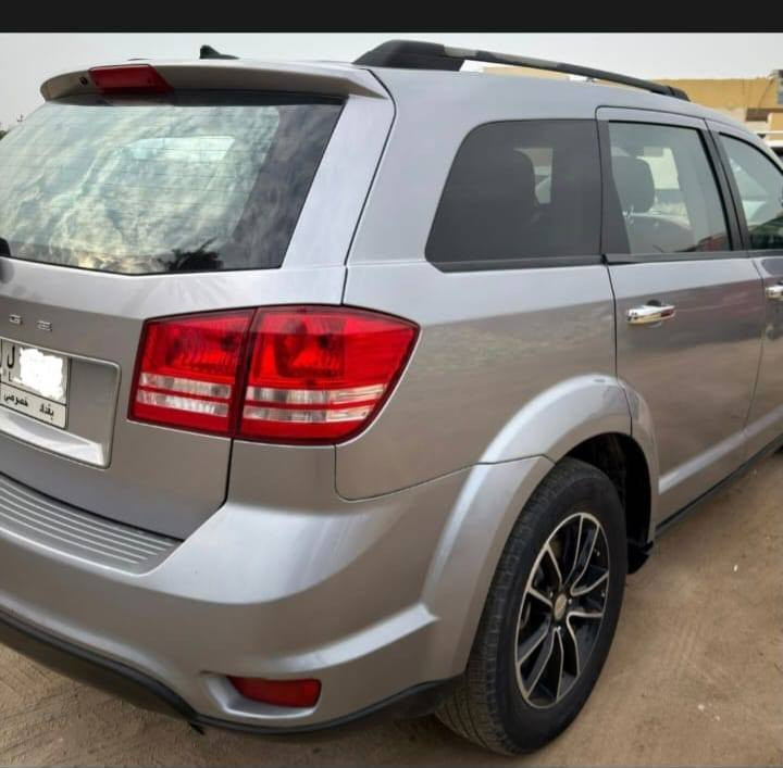 دوج جورني 2017
[[ للبيع او المراوس ]]
 سياره جاهزه 
تبريد كير مكينه
 غاز + بانزين 
 مكينه V4  / 2400 
سياره معوقين لشهر  العاشر وتخلص 
اسويلك وكاله
3قطع تبريد
السعر 105  
*********** ناصرية, ذي قار
