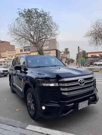 لاندكروز ٢٠٢٣ • ماشية ٥٢ الف • كفالة عامة