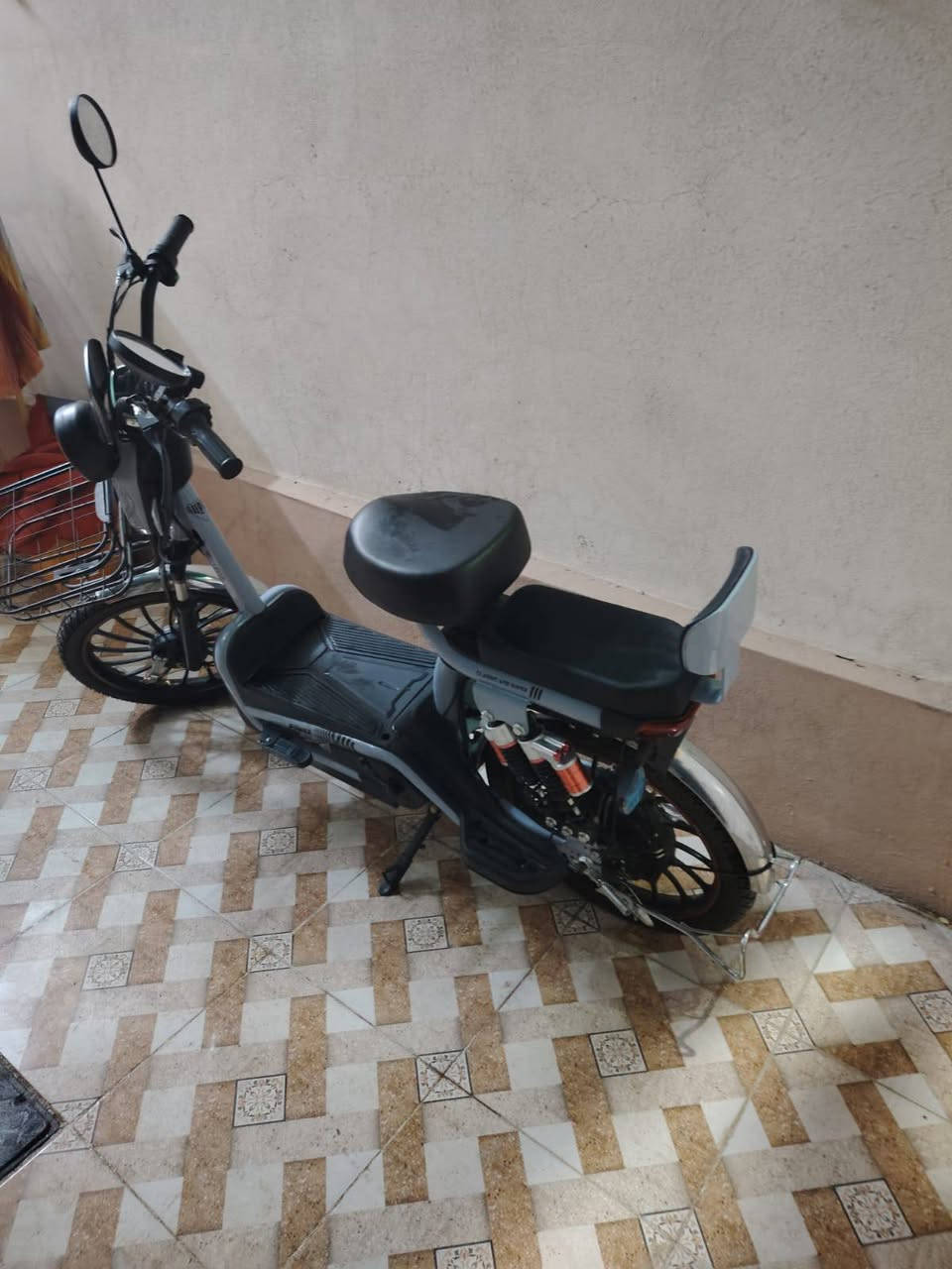 ماطور سكل بس نقص بطاريات شرط ماواصل مصلح 
سعر 250الف وبي مجال


**إذا كنت صاحب هذا الإعلان وتريد حذفه لأي سبب، رجاءا أرسل رسالة إلى الدعم الفني**