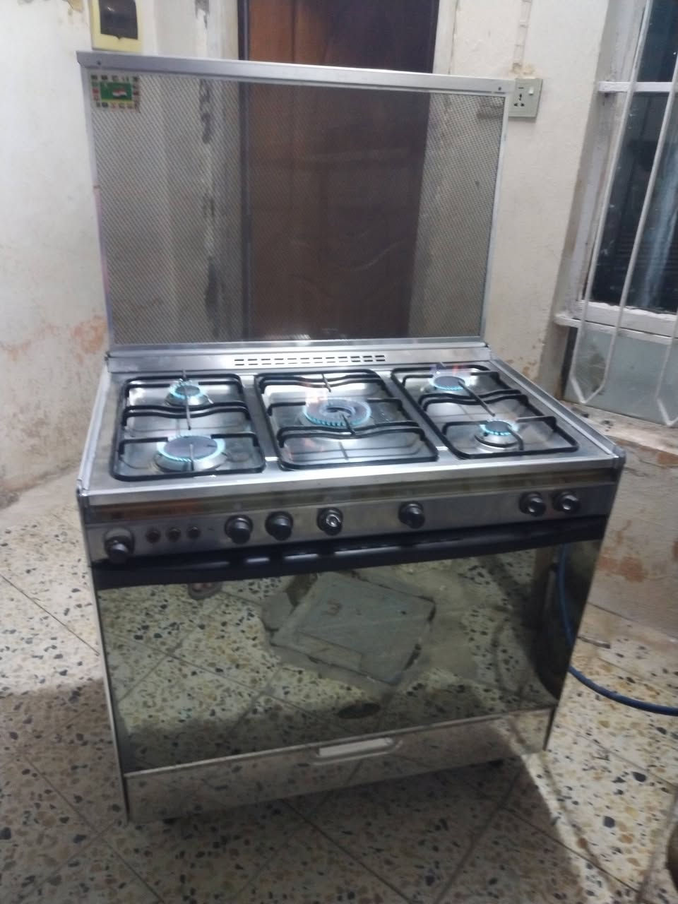 طباخ مصري كريازي للبيع السعر 250 بعقوبه التحرير الرقم ***********
