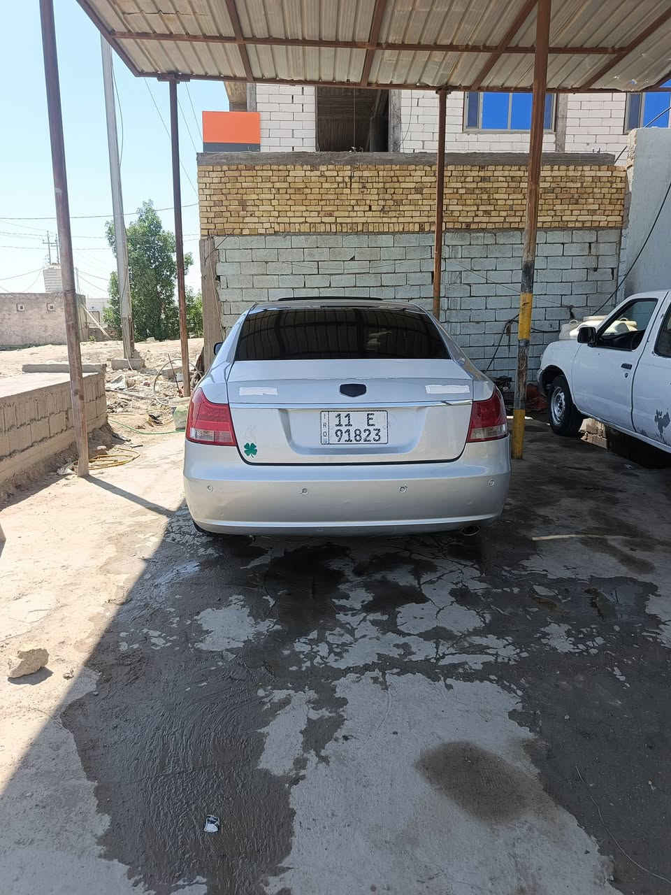 سلام عليكم ام كراند سي 8 سياره مكفوله من ضربه وتعمير فقط بيه رشات صبغ بصيطه اثر جراد رقم نكليزي سنويه صار 8 اشهر من صقطت تحويل ثاني يو
سياره فول فتحه شاشه حساسات خلفي برده تحكم لايت!لايت زنون كوله شغال تبريد ثلج ❄ تايرات جدد ويل بليسي مكينه كير خير من الله  حداديه جديده بيه بعض النواقص محرك 200 البيع او المراوس حسب القناعه شعندك نزل السعر 63 او بيه مجال بصيط رقم الهاتف *********** مكاني ناصريه سوق الشيوخ
