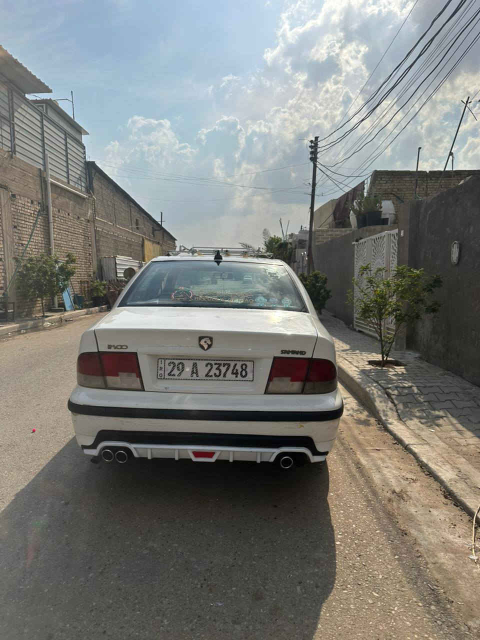 السلام عليكم سمند مديل 11سياره جديده وجاهزه من كلشي بس واير مال كمبريسر فقط سياره كامله من كلشي رقم واسط انكليزي سنويه لل30 وبسمي  مكينه وكير جدد ارضيه جلد كشنات جدد سياره جديد ‏‪***********‬‏ مكان سياره بغداد
