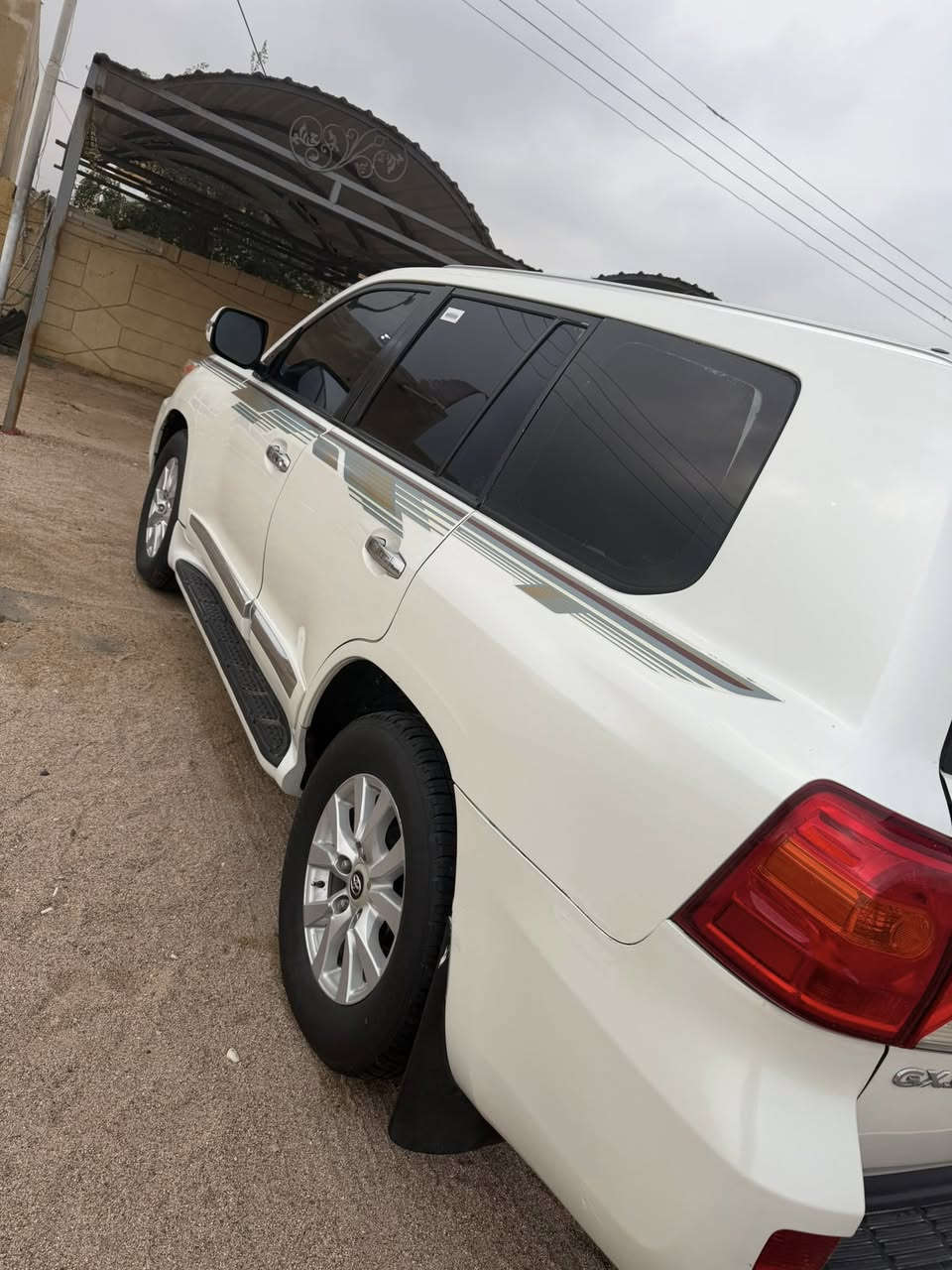 لاندكروز 2013 كاز كاز
مصفحه سابقاً. رقم اربيل باسمي وتضليل بلسنويه 
مكينه مفتوحه
بيها قطعتين صبغ والباقي مكفول 
ماشيه 110
السعر 275 وبيها مجال 
مكان السياره البصره الزبير 
***********
