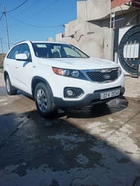 السلام علیکم سورنتو 2011 للبيع ٤ سلندر سبعه راكب بدون ضرر ماشيه ۱٤٠ با...