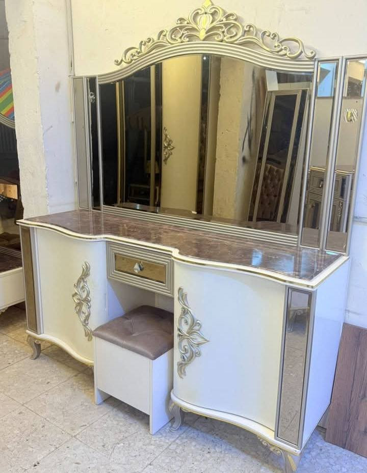 السلام عليكم غرفه نوم تركيه مستعمله قلييل سعره 150 ما متوجد بل فيس
رقم فقط

***********
