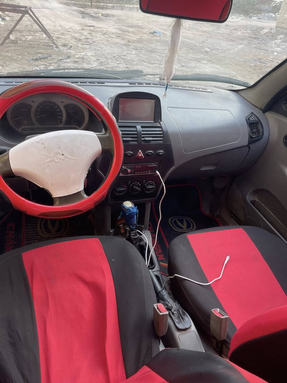 سلام عليكم. طيبه ٢٠١٦ رقم. دولي. مصفره. من كلشي. سياره. مابيها. صبغ.  بس بيها. بارد. مكينه. وكير. وتخم. تاير. وصدر. وتبريد. جاهزه. عنواني. بغداد. الدولعي ***********
