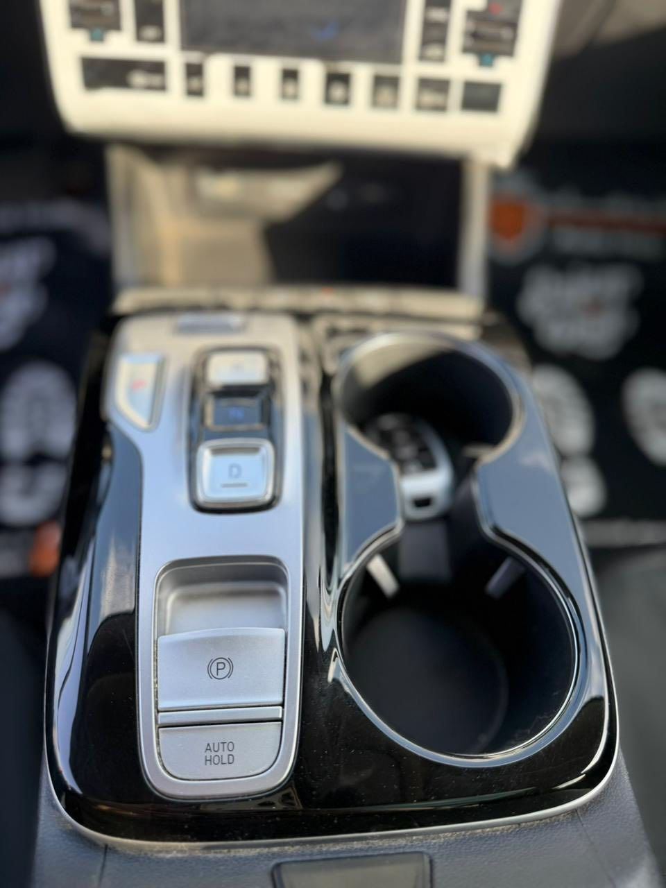 هيونداي توسان
موديل 2021 
الفئة التالتة 
عداد ٩٠ الف 
صيانات توكيل 
فبريكة بالكامل 
 رخصة  سنة 
متاح تقسيط بنكي وشركات 
بدون تامين وبدون مصاريف ادارية 
التواصل :01155718073


**إذا كنت صاحب هذا الإعلان وتريد حذفه لأي سبب، رجاءا أرسل رسالة إلى الدعم الفني**