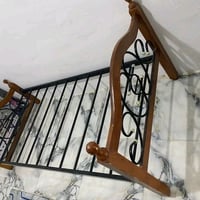 سرير حديد • ثقيل • بحاجة لحام