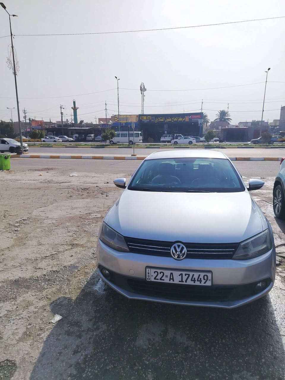 سلام عليكم جيتا 2014 رقم اربيل الجديد بأسمي سنويه لل 31 خليجيه السياره محرك 2000 تنفس طبيعي محرك وكير وحداديه جيد جدا تخم تاير دواخل حلوه السياره نظيفه جدا بيها بارد قليل بالجاملغ الامامي  موضح بالفديو السعر 115 مكانها كربلاء المقدسة للاستفسار اكثر ***********
