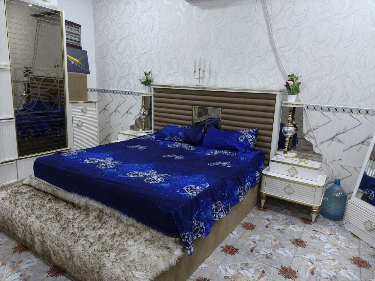 ***********   (٥٠٠)
