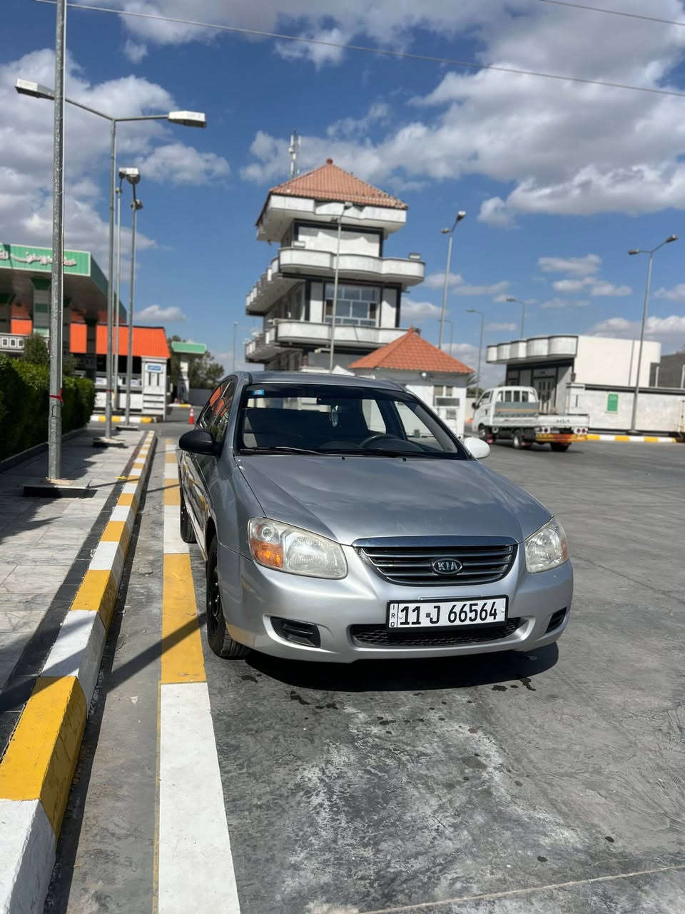 سلام عليكم سيراتو خليجي 2008 للبيع رقم بغداد بسمي سنويه جديده بيهه صبغ الداير مال والباب والباقي مكفول سياره جديده وجاهزه سعرهه 86.    مكاني الصويرة. 
***********
