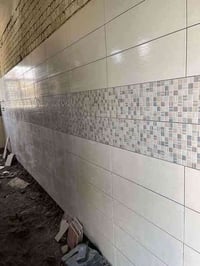 : خلفه سيراميك مصرى متفرغ حاليا لكل انواع السيراميك والبورسلين والكاشى...